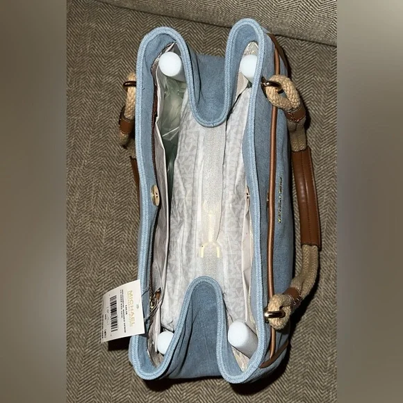 $258 Michael Kors Talia Large Grab Bag Tote Purse Washed Denim NWT - Picture 4 of 7